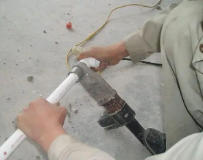 涿鹿漏水维修电话